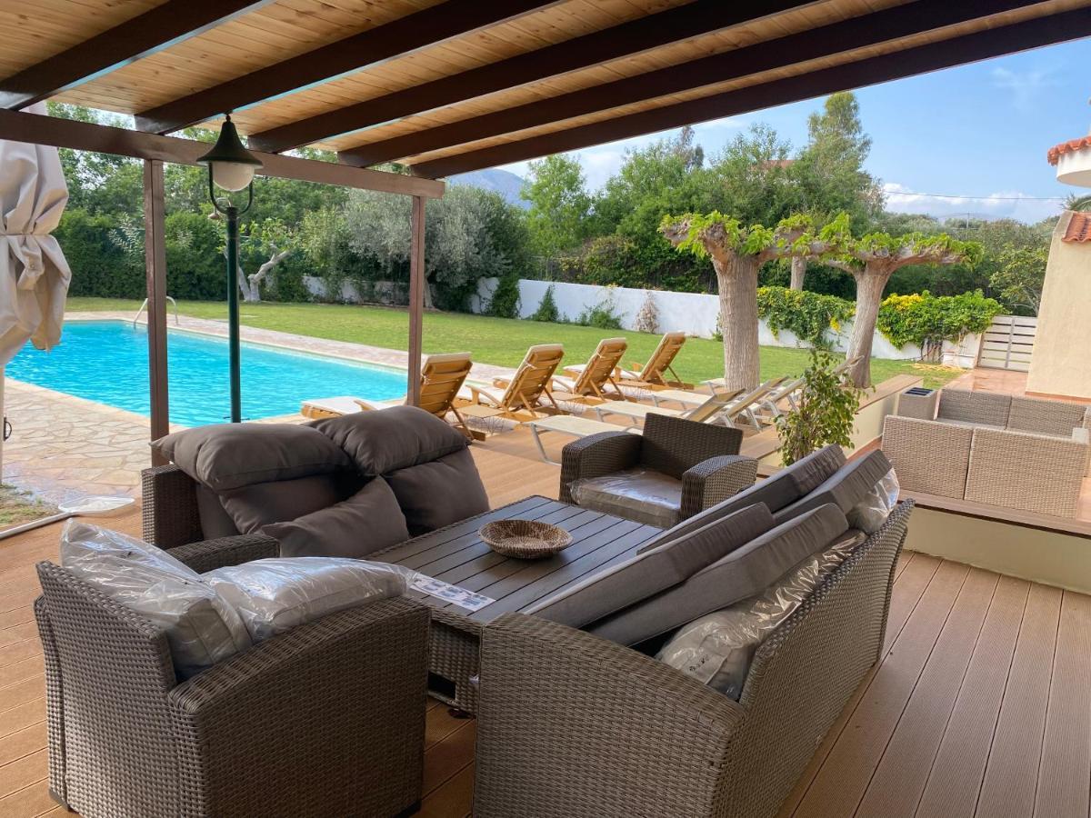 Relaxing Villa With Swimming Pool And Garden Agios Georgios (Attica) Exterior foto