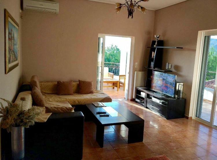 Relaxing Villa With Swimming Pool And Garden Agios Georgios (Attica) Exterior foto