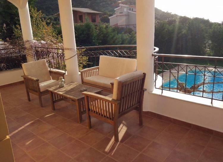 Relaxing Villa With Swimming Pool And Garden Agios Georgios (Attica) Exterior foto