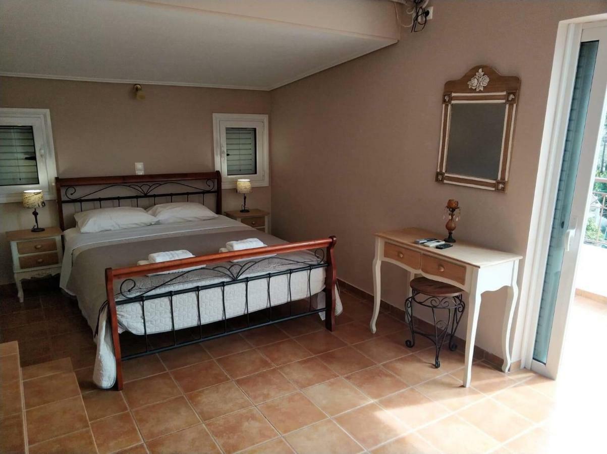 Relaxing Villa With Swimming Pool And Garden Agios Georgios (Attica) Exterior foto